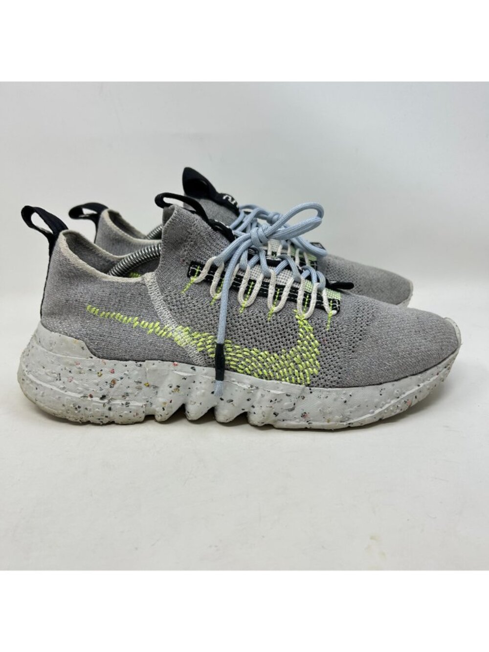 Nike Space Hippie Style Running Shoes Mens 11 Gray Volt Knit Sneakers Comfort - Picture 3 of 10